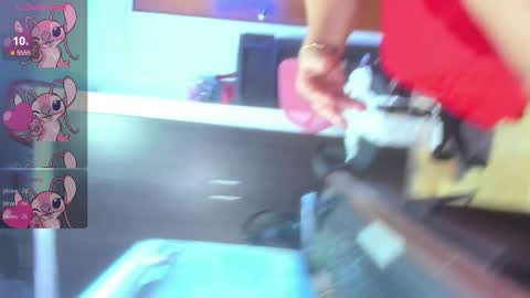 Snapshot of karen_milf_2 chatting on 01/07/25, 07:10 Karen online show from 01/07/25, 07:10