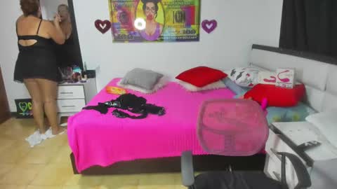 Snapshot of karen_milf_2 chatting on 10/07/25, 03:58 Karen online show from 10/07/25, 03:58