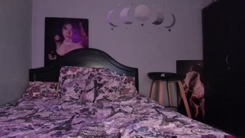 Snapshot of karenconnors chatting on 01/04/25, 05:47 Karen online show from 01/04/25, 05:47
