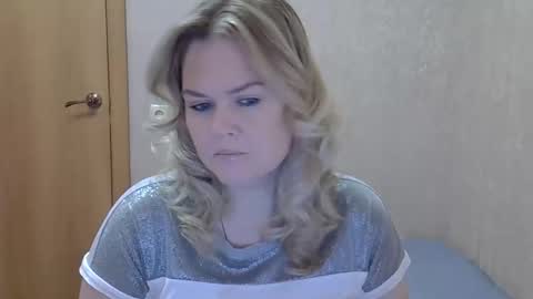 karennelsonx online show from 10/30/25, 09:00