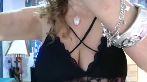 karima_sarabe online show from 12/04/24, 01:36