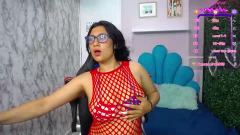 Snapshot of karime_sexygirl chatting on 02/14/25, 11:42 Karime online show from 02/14/25, 11:42