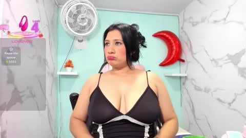 Snapshot of karime_sexygirl chatting on 10/28/25, 11:25 Karime online show from 10/28/25, 11:25