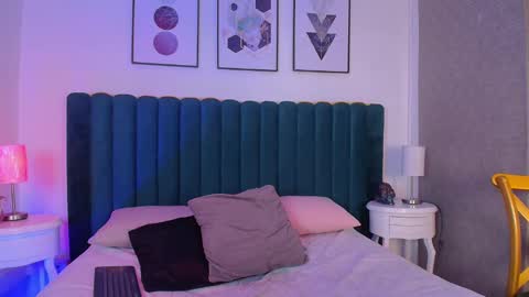 Karina online show from 01/29/25, 07:36