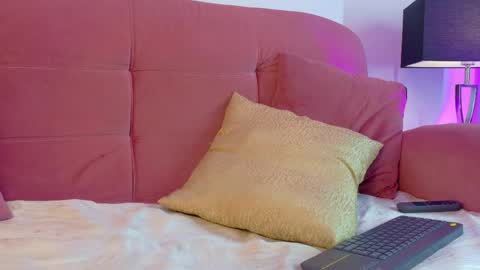 karina online show from 04/15/26, 07:58