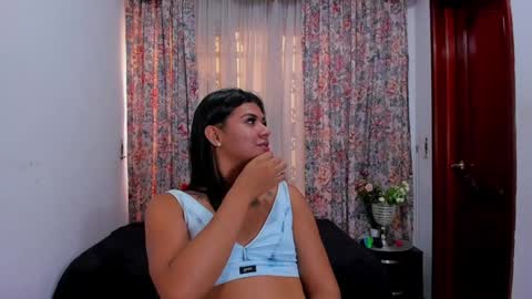 Snapshot of karina_2205 chatting on 02/07/25, 01:22 Karina online show from 02/07/25, 01:22