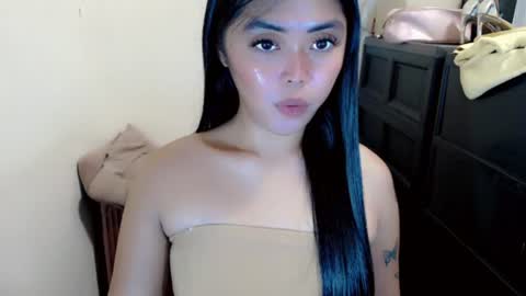 Snapshot of karina_fuckdoll chatting on 06/12/26, 03:00 I AM BELLE online show from 06/12/26, 03:00