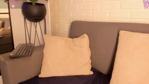 Kari online show from 02/01/25, 05:07