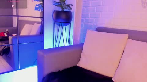 Kari online show from 02/10/25, 09:04