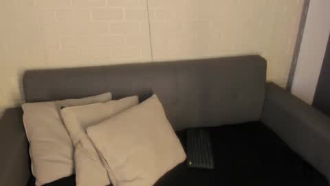 Snapshot of karina_gomez_18 chatting on 01/16/26, 11:25 Kari online show from 01/16/26, 11:25