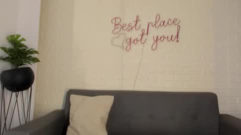 Snapshot of karina_gomez_18 chatting on 02/02/26, 11:20 Kari online show from 02/02/26, 11:20