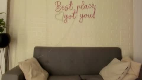 Snapshot of karina_gomez_18 chatting on 02/09/26, 11:36 Kari online show from 02/09/26, 11:36