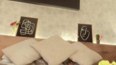 Snapshot of karina_gomez_18 chatting on 02/22/26, 11:31 Kari online show from 02/22/26, 11:31