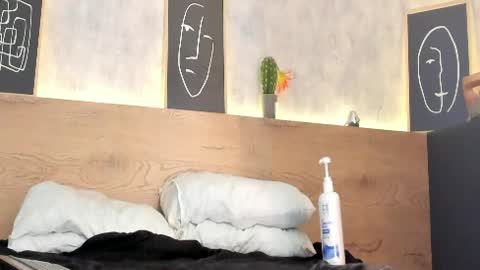 Snapshot of karina_gomez_18 chatting on 04/09/26, 11:48 Kari online show from 04/09/26, 11:48