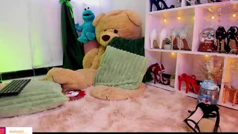 Karina  online show from 03/03/25, 10:42