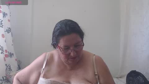 Karina online show from 12/03/25, 03:21