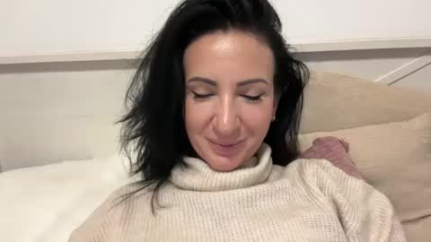 Karina online show from 12/22/24, 02:39