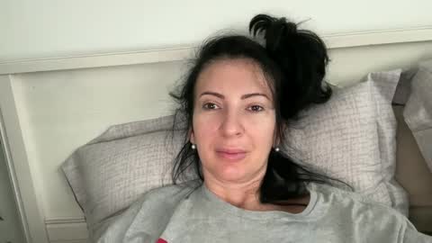 Karina online show from 02/01/25, 12:16