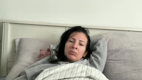 Karina online show from 02/05/25, 10:30