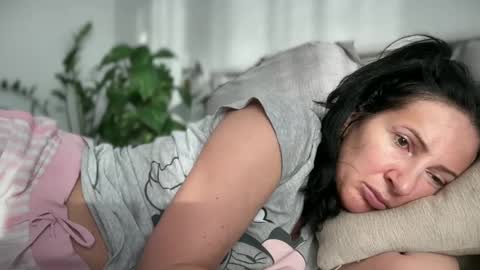 Karina online show from 02/10/25, 06:42