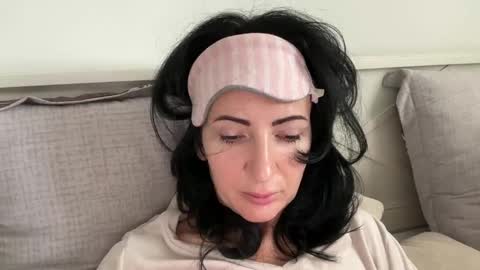 Karina online show from 02/16/25, 01:27