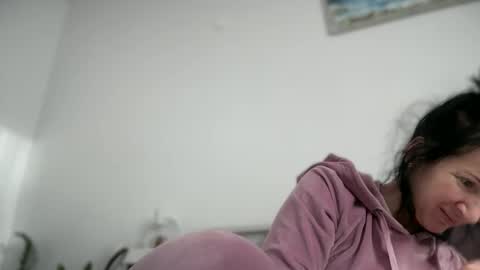 Karina online show from 03/05/25, 05:50