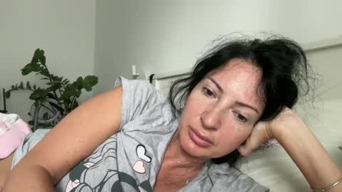 Karina online show from 09/30/25, 07:57