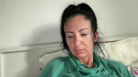 Snapshot of karinablair chatting on 11/04/25, 06:45 Karina online show from 11/04/25, 06:45