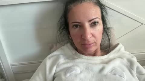 Snapshot of karinablair chatting on 11/24/25, 07:41 Karina online show from 11/24/25, 07:41