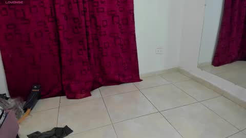 Snapshot of karinasimonz chatting on 03/08/25, 08:03 KarinaSimonz online show from 03/08/25, 08:03