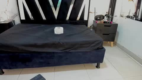 Snapshot of karinasimonz chatting on 09/27/25, 07:19 KarinaSimonz online show from 09/27/25, 07:19