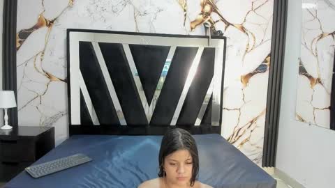 Snapshot of karinasimonz chatting on 10/22/25, 07:46 KarinaSimonz online show from 10/22/25, 07:46