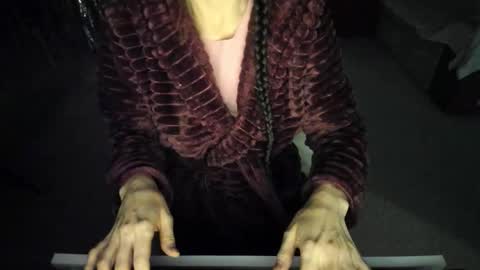 Snapshot of karinasweeety chatting on 11/11/25, 05:18 KarinaSweeety online show from 11/11/25, 05:18