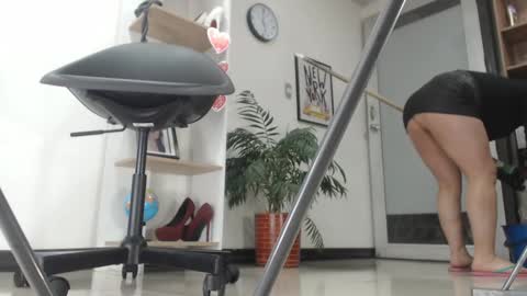 Karin online show from 01/24/25, 12:10