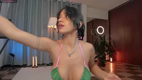Snapshot of karinnixx chatting on 07/04/26, 05:19 Karin online show from 07/04/26, 05:19