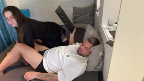 karl_and_klara online show from 04/25/26, 10:07