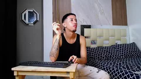 KARLA Y KALVIN online show from 11/06/25, 02:23