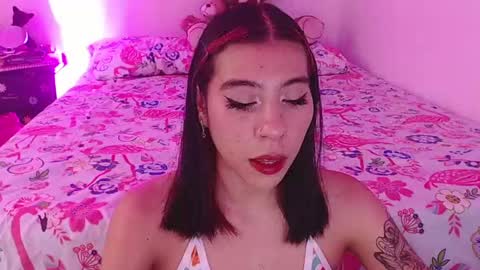 Snapshot of karla0524 chatting on 09/17/25, 02:24 KARLA online show from 09/17/25, 02:24