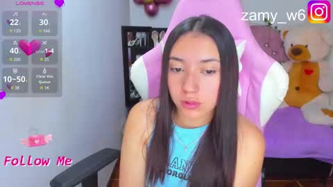 Snapshot of karla_cutee1 chatting on 01/16/26, 05:00 karla online show from 01/16/26, 05:00