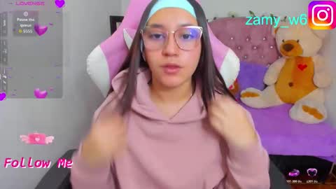 Snapshot of karla_cutee1 chatting on 03/19/26, 07:12 karla online show from 03/19/26, 07:12