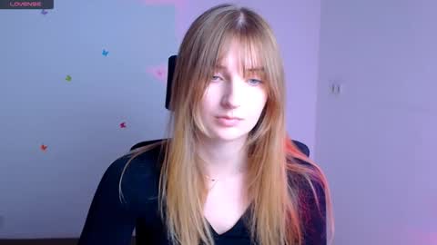 Snapshot of karla_flower chatting on 10/06/25, 11:29 Karla online show from 10/06/25, 11:29