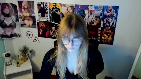 Snapshot of karla_flower chatting on 10/09/25, 12:47 Karla online show from 10/09/25, 12:47
