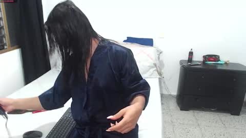 Miss Karla online show from 10/13/25, 12:54