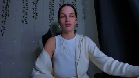 karla_lim online show from 10/17/25, 02:52