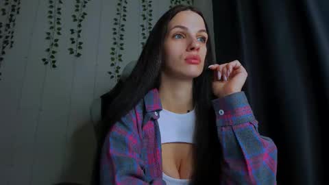 Snapshot of karla_lim chatting on 12/04/25, 10:29 karla_lim online show from 12/04/25, 10:29