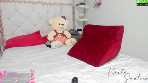 Karla Santoro online show from 12/16/25, 01:21