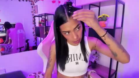 karlaslutskinny__ online show from 02/07/26, 09:18