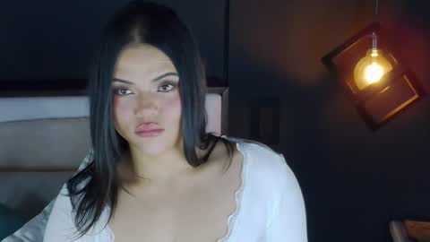 KarolCorreaT online show from 10/07/25, 08:33