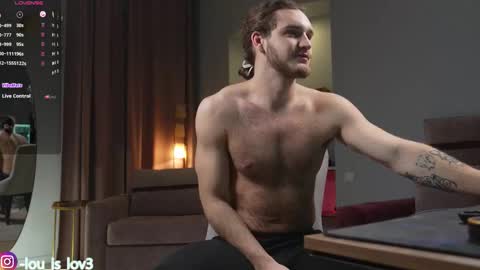 Karlos and Louis online show from 12/01/25, 05:12