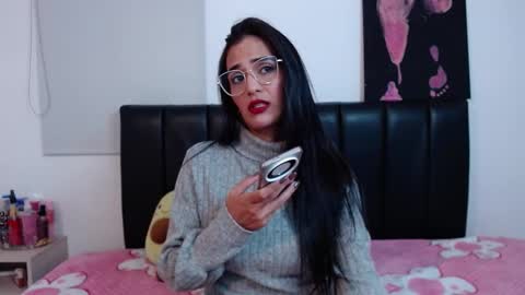 Snapshot of karlota_hank chatting on 03/17/26, 12:15 Karlis online show from 03/17/26, 12:15